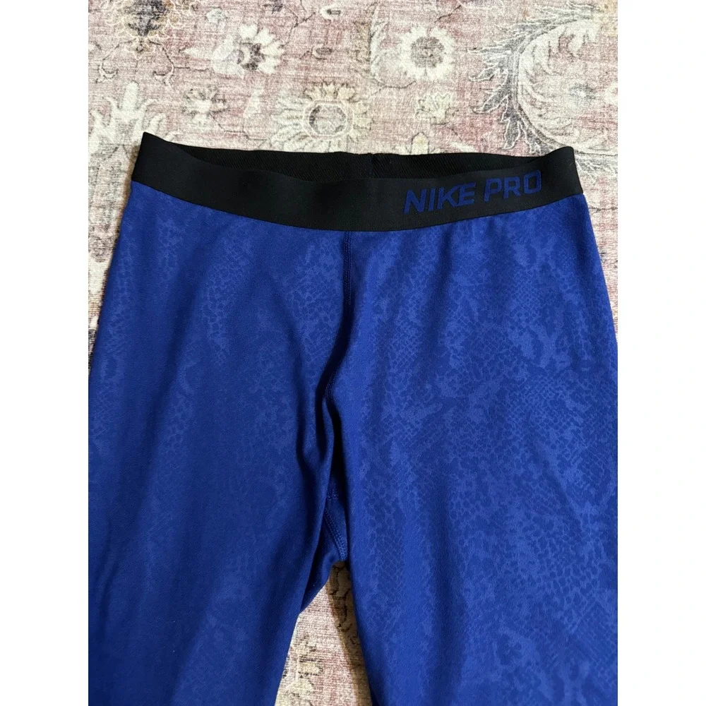 Nike Pro Dri-FIT Blue Snakeskin Embossed Leggings‎ Women's Large 695590-455
